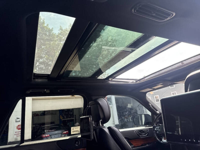 2018 Lincoln Navigator Select