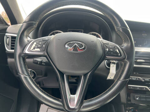 2017 Infiniti QX30