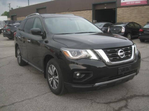 2017 Nissan Pathfinder SV