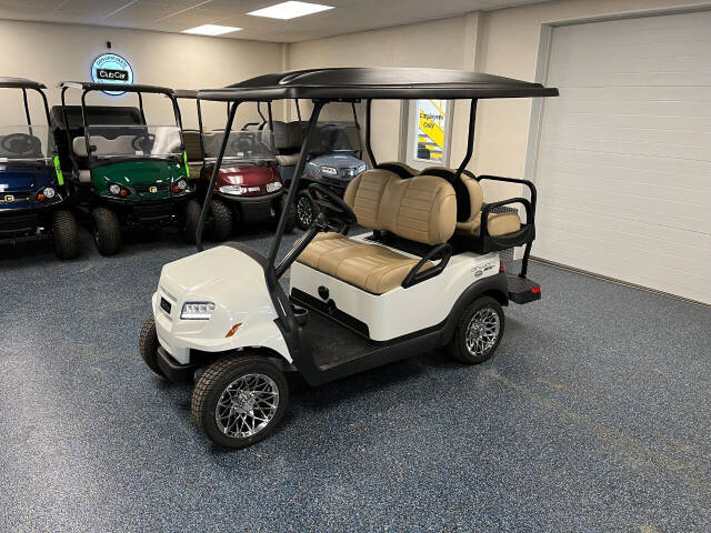 Club Car Onward Image