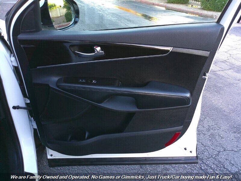 2019 Kia Sorento LX V6