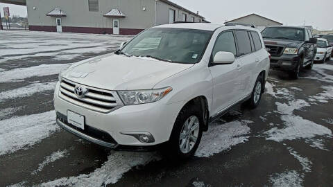 2013 Toyota Highlander for sale at Capital Fleet  & Remarketing  Auto Finance in Columbia Heights MN