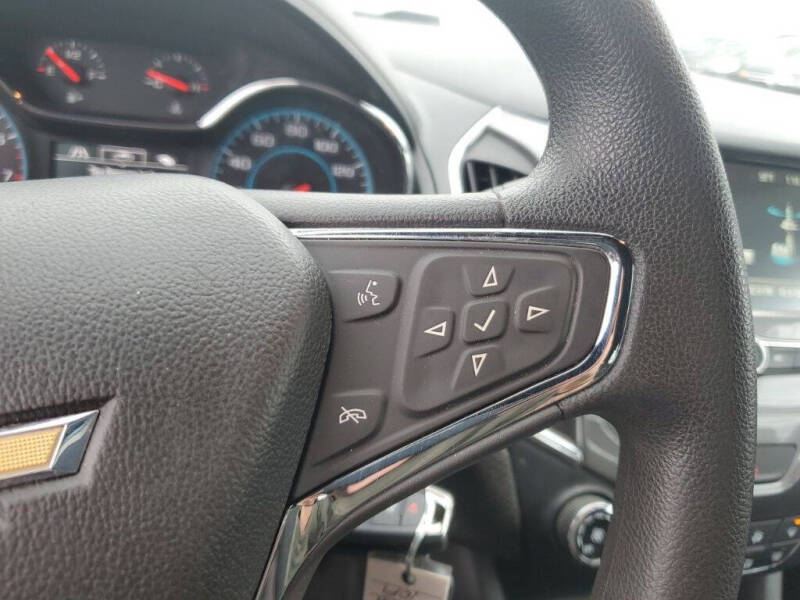 2017 Chevrolet Cruze LT Auto