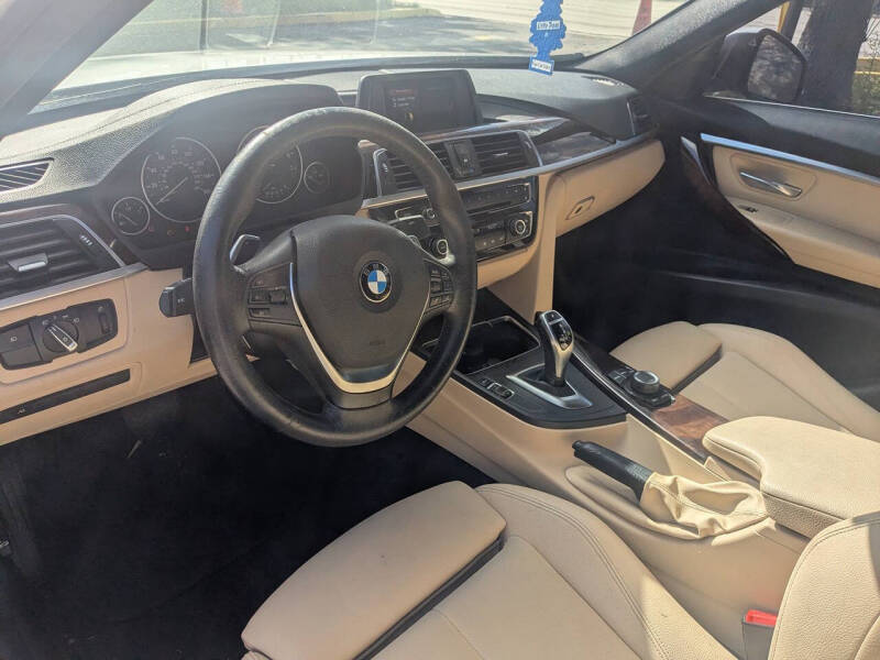 2018 BMW 3 Series 330i xDrive