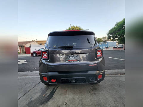 2016 Jeep Renegade Trailhawk