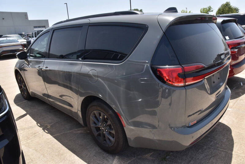 2021 Chrysler Pacifica Touring L
