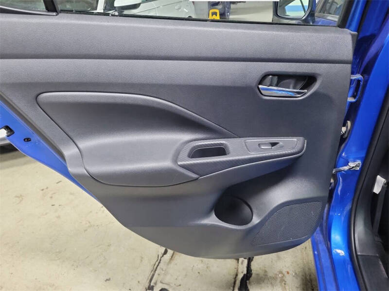 2023 Nissan Versa SV