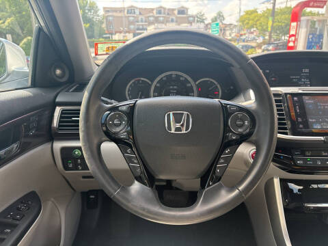 2017 Honda Accord EX-L w/Navi w/Honda Sensing