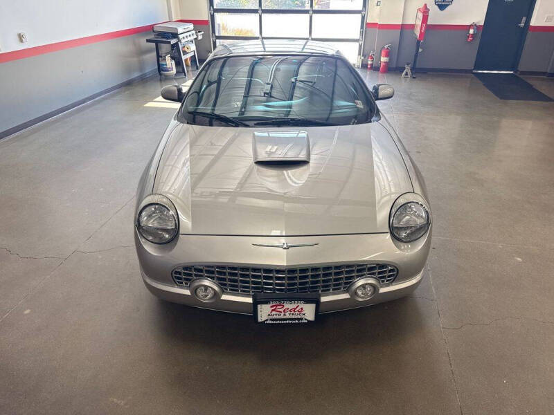 2004 Ford Thunderbird Deluxe