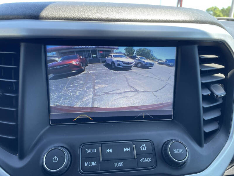 2018 GMC Acadia SLE-2