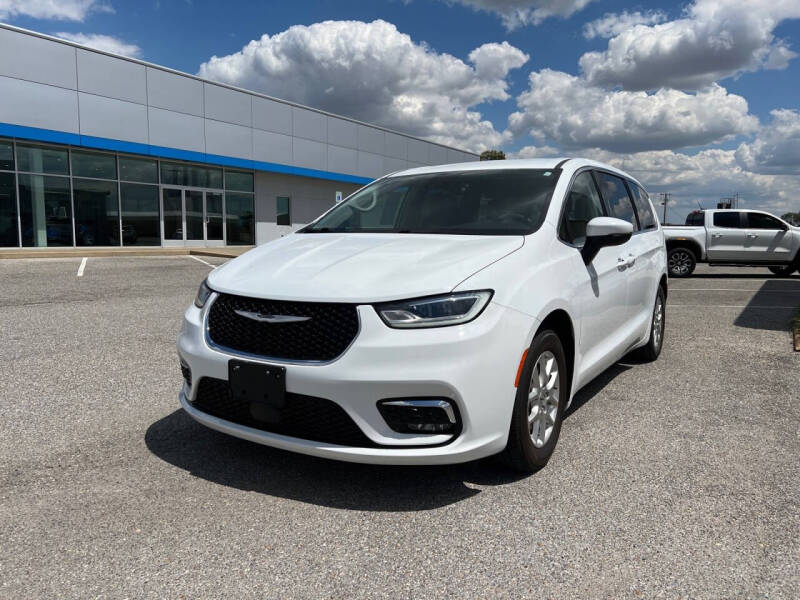 2023 Chrysler Pacifica Touring L