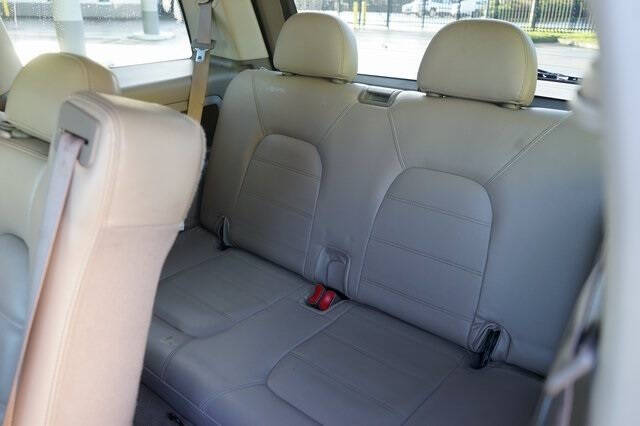 2004 Ford Explorer XLT