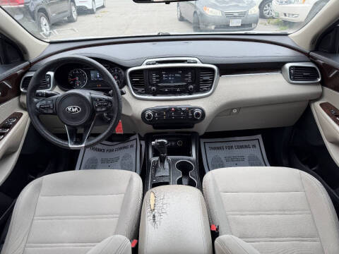 2016 Kia Sorento LX