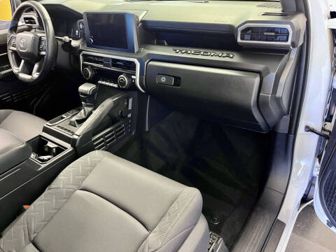 2024 Toyota Tacoma SR