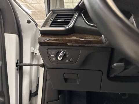 2019 Audi Q5 quattro Premium Plus 45 TFSI