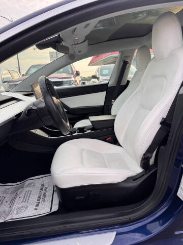 2019 Tesla Model 3 Standard Range Plus