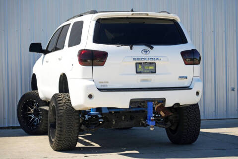 2016 Toyota Sequoia SR5