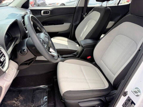 2023 Hyundai Venue SEL
