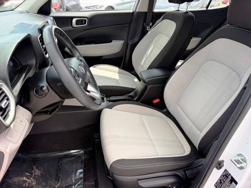 2023 Hyundai Venue SEL