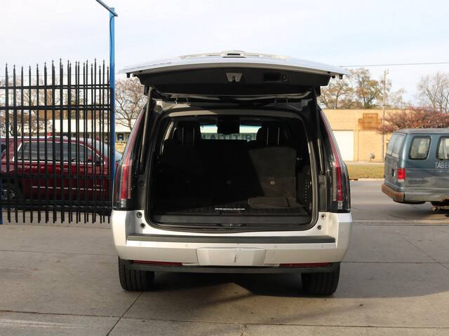 2016 Cadillac Escalade ESV Luxury Collection