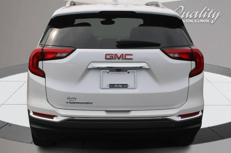 2021 GMC Terrain SLT