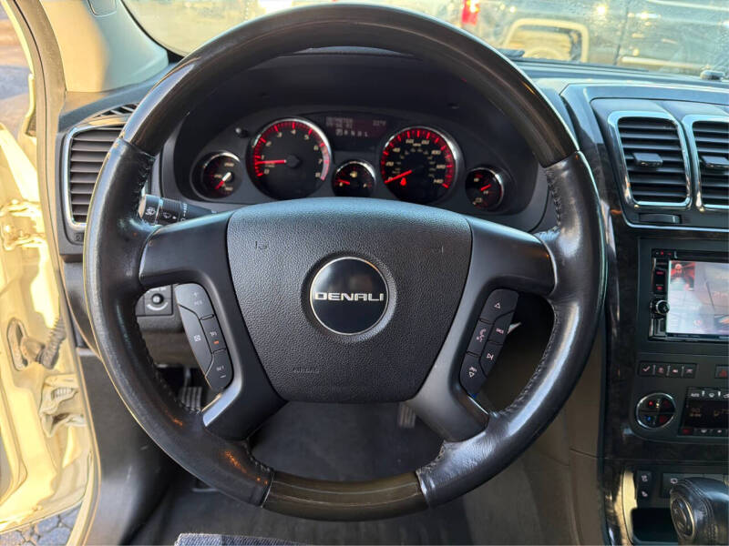 2011 GMC Acadia Denali