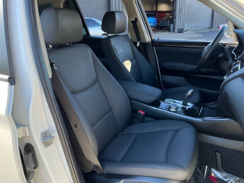 2017 BMW X3 sDrive28i