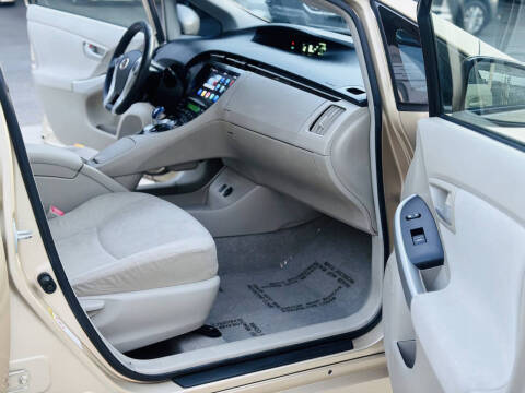 2010 Toyota Prius I
