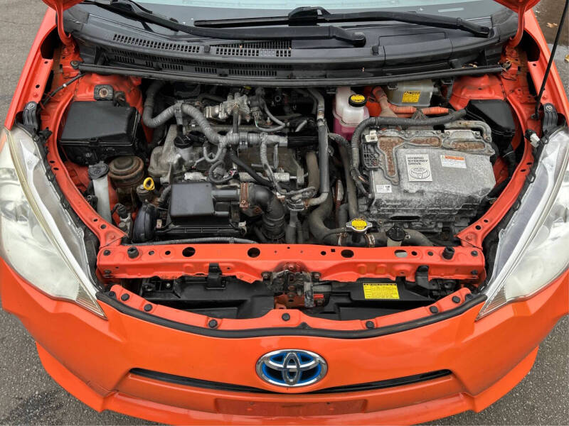 2013 Toyota Prius c