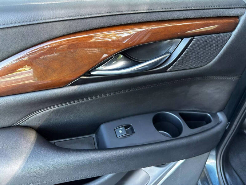 2020 Cadillac Escalade ESV Luxury