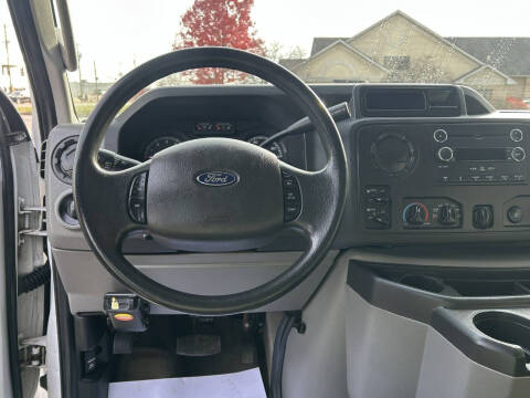 2014 Ford E-Series E-350 SD XL