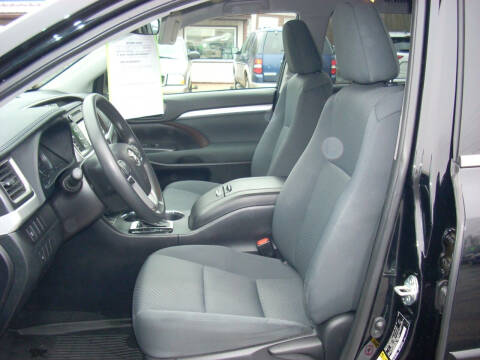 2019 Toyota Highlander LE