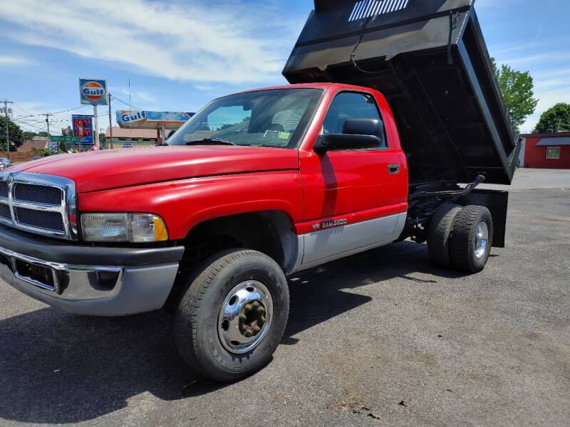 2001 Dodge Ram Chassis 3500 for sale at JD Motors in Fulton NY
