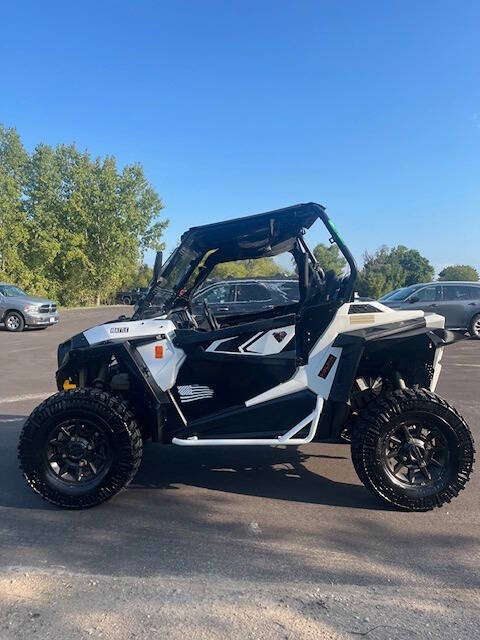 Polaris RZR 900 Image