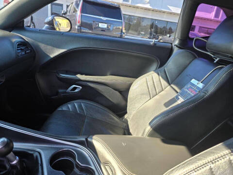 2015 Dodge Challenger SRT 392