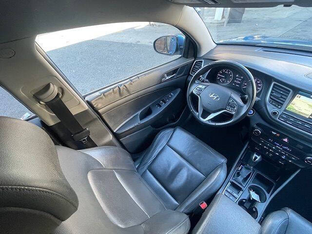 2017 Hyundai Tucson SE Plus