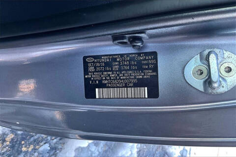 2017 Hyundai Veloster