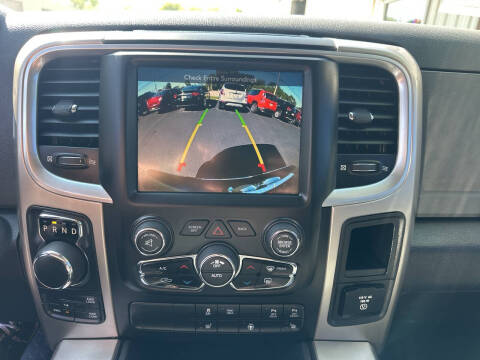 2016 RAM 1500 SLT