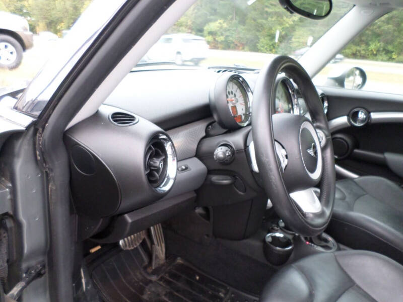 2008 MINI Cooper S photo 22