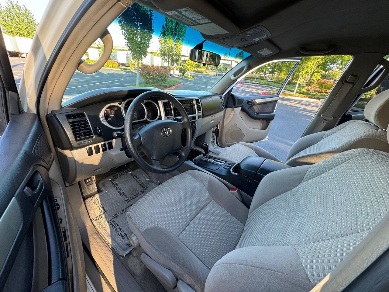 2004 Toyota 4Runner for sale at MISHA MASTER MOTORZ LLC in Portland, OR