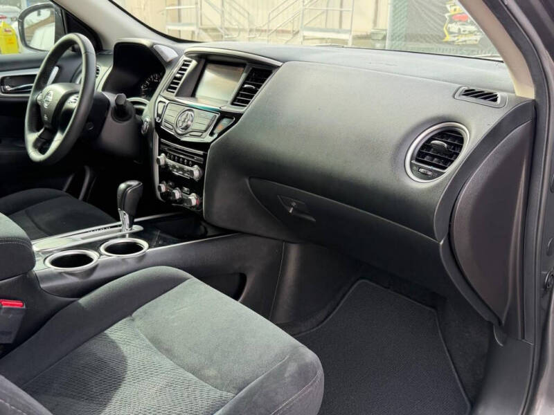 2015 Nissan Pathfinder