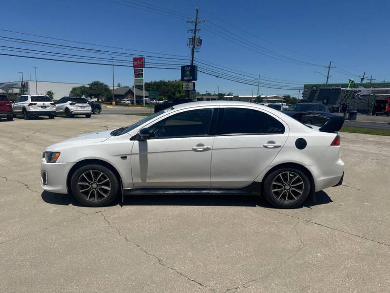 2017 Mitsubishi Lancer ES