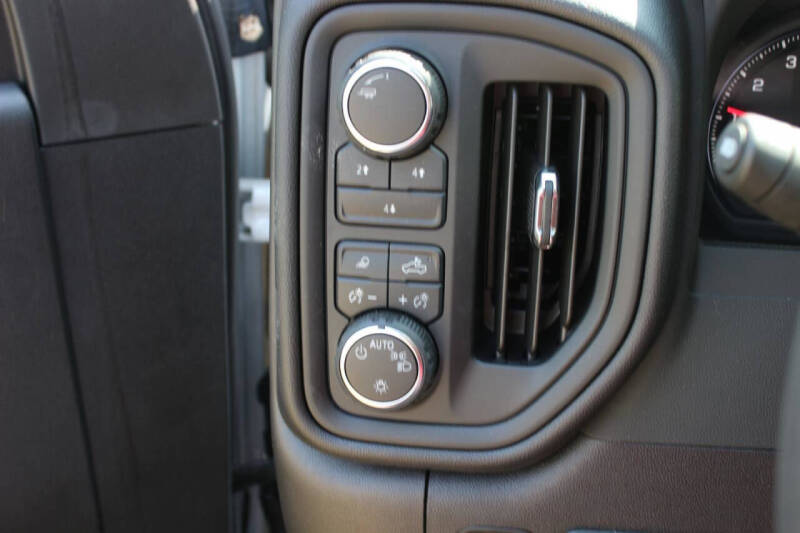2025 Chevrolet Silverado 3500HD CC
