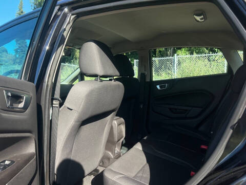 2014 Ford Fiesta SE