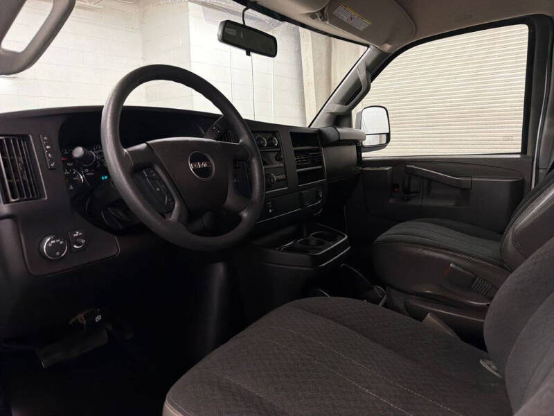 2024 GMC Savana 2500