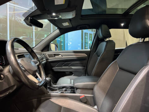 2020 Volkswagen Atlas Cross Sport V6 SEL R-Line 4Motion