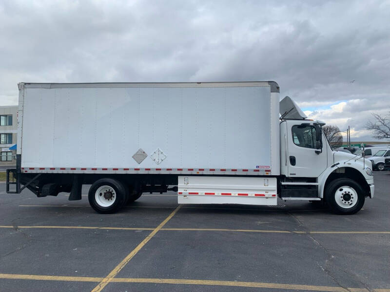2012 Freightliner M2 106