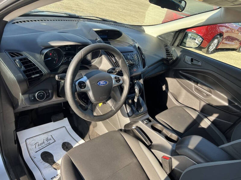 2016 Ford Escape S