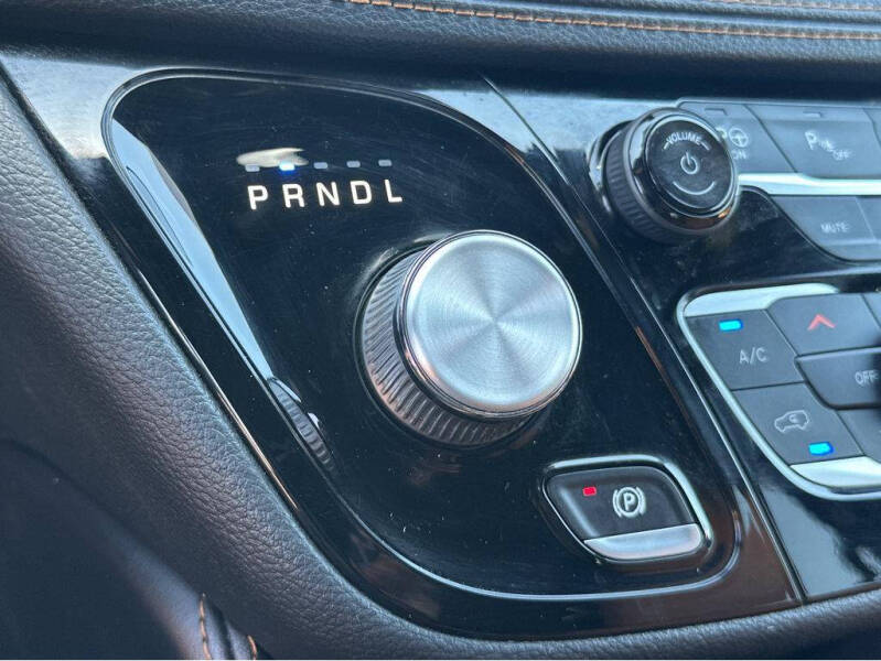 2023 Chrysler Pacifica Plug-In Hybrid Pinnacle