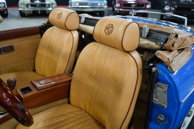 1975 MG MGB